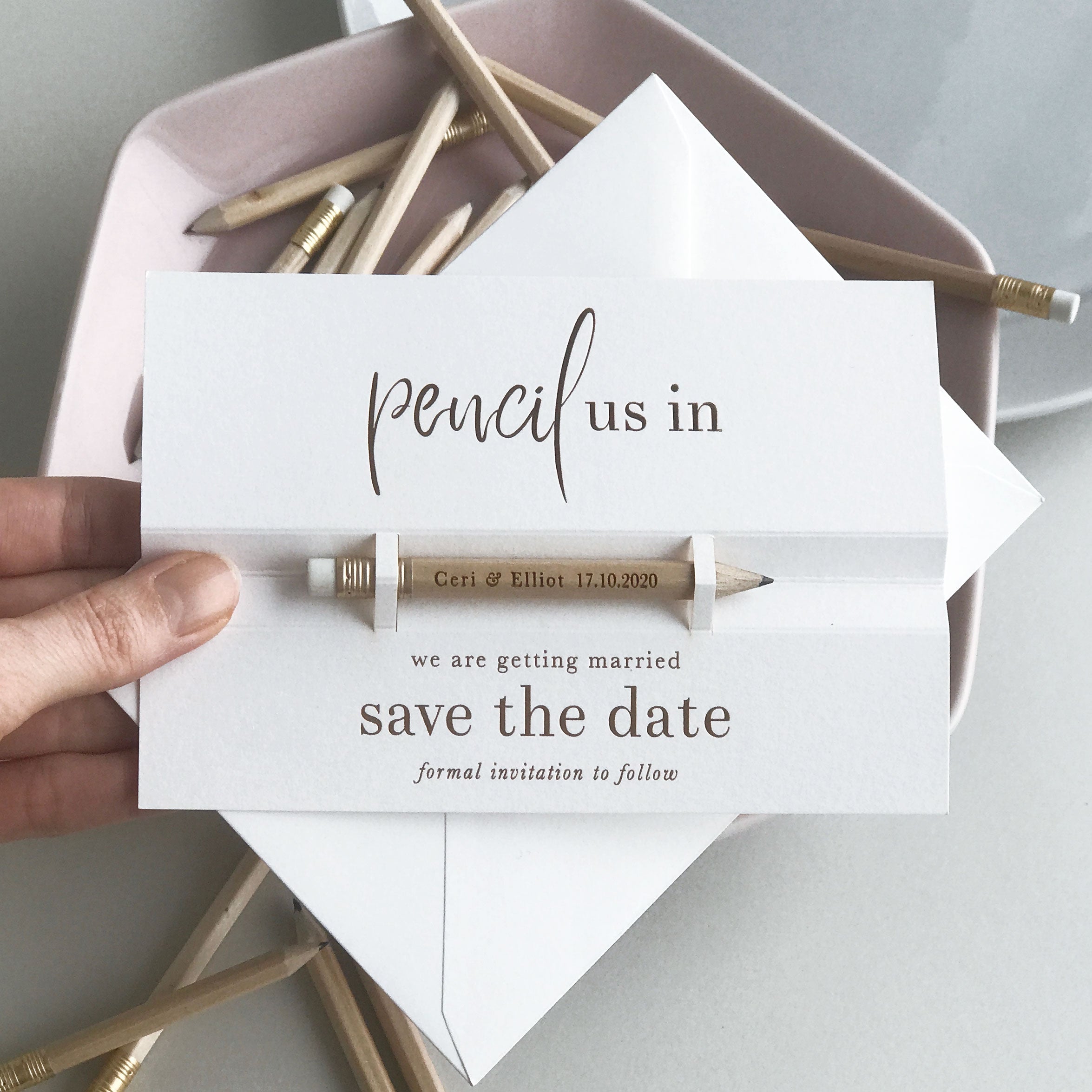 Free printable save the dates for savvy brides! - Pencil Us In